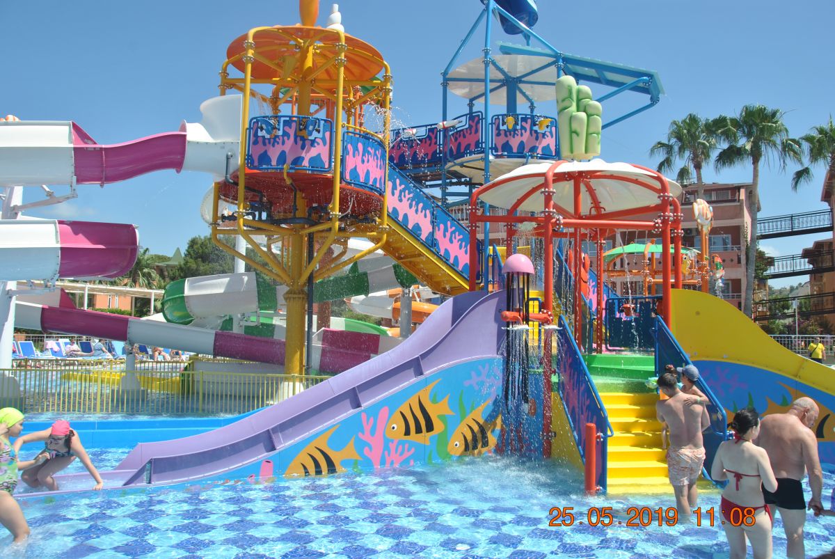 imagini hotel LONICERA RESORT